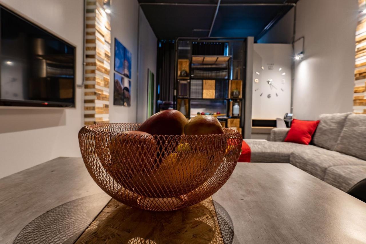 Lilian Lofts Hotel & Spa Johannesburg Bagian luar foto